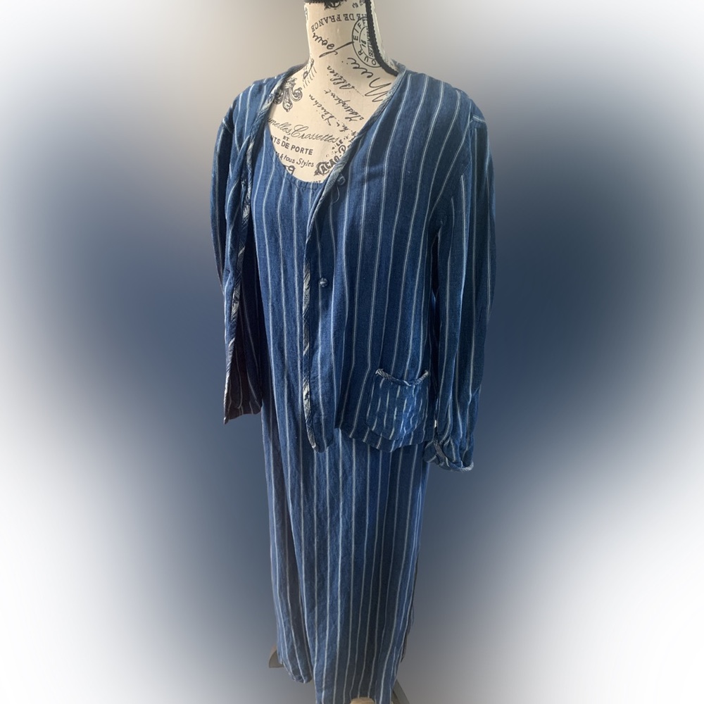 Chicos 2 piece denim/cotton dress. Previously worn. Vintage. Chico’s size 2